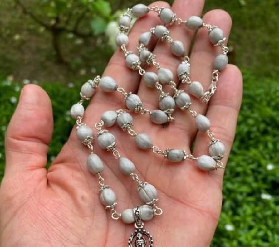 Vaijayanti Jap Mala (108+1 Beads) in Silver String Vaijayanti Jap Mala (108+1 Beads) in Silver String